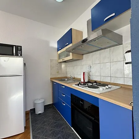 One Bedroom No1 In * Pirovac