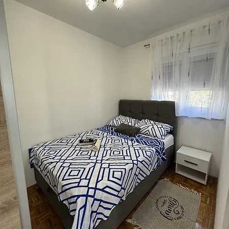 One Bedroom No1 In * Pirovac